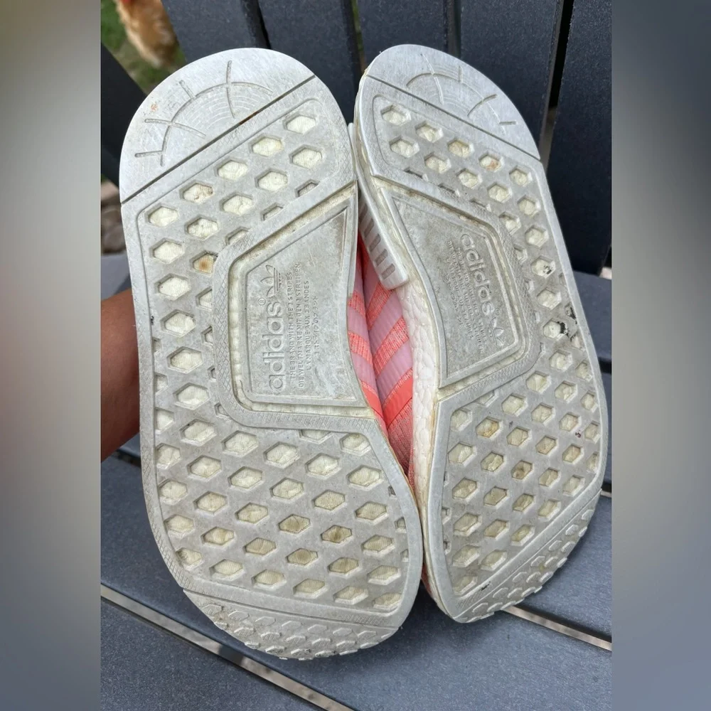 Adidas NMD R1 - Picture 5 of 9